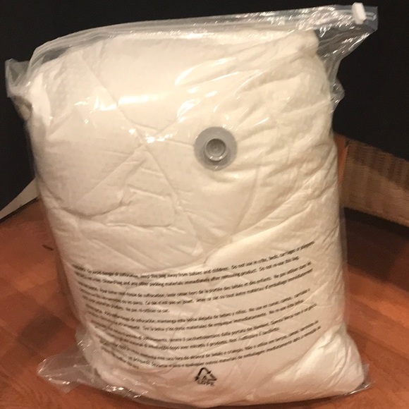 king size mattress cover. brand new - Picture 1 of 2